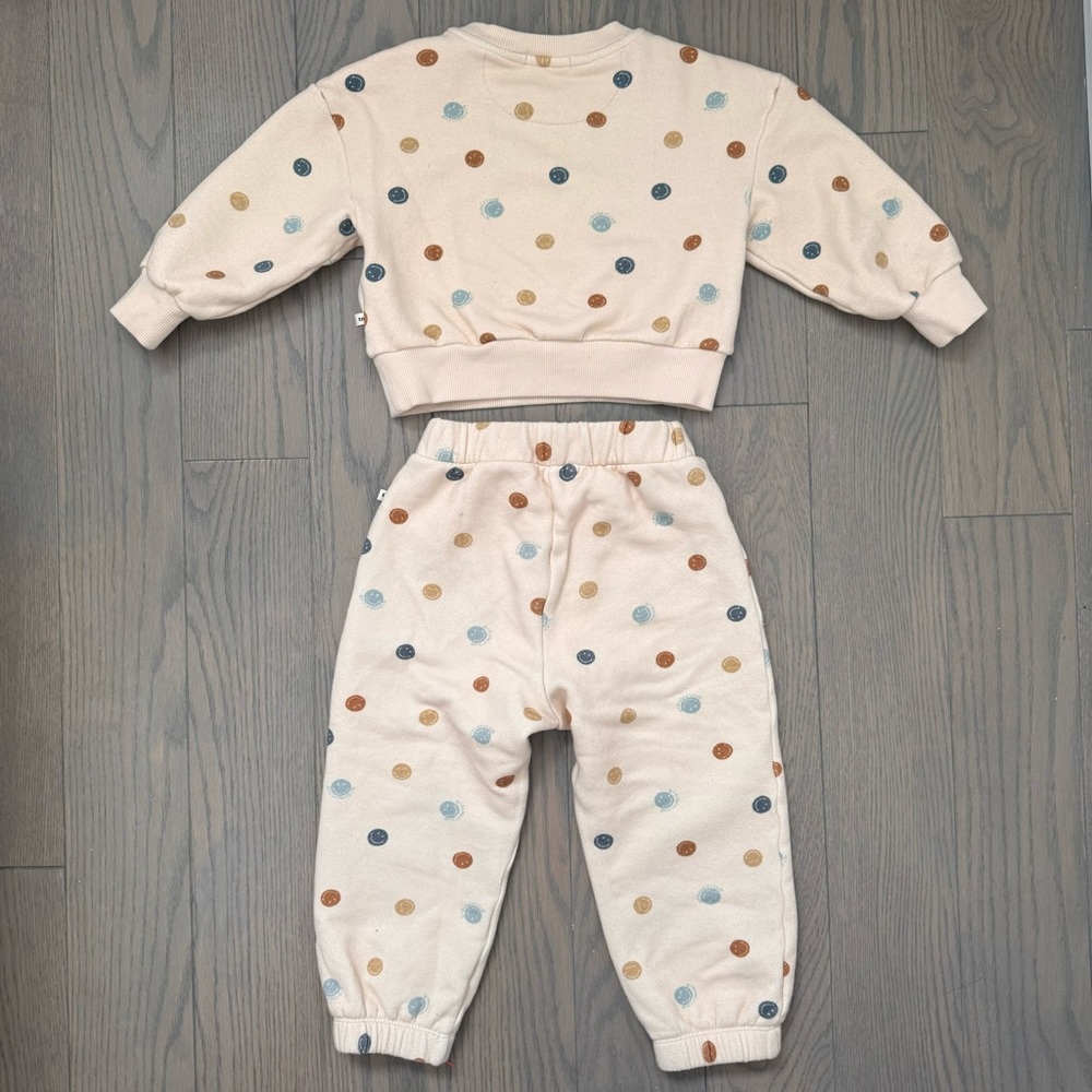 The New Society 4T SmileyWorld Christy Sweatshirt and Jogging Pants SET Neutral - Picture 10 of 11